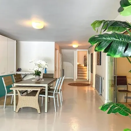 Kavouri Laguna Blue Beachfront Athens