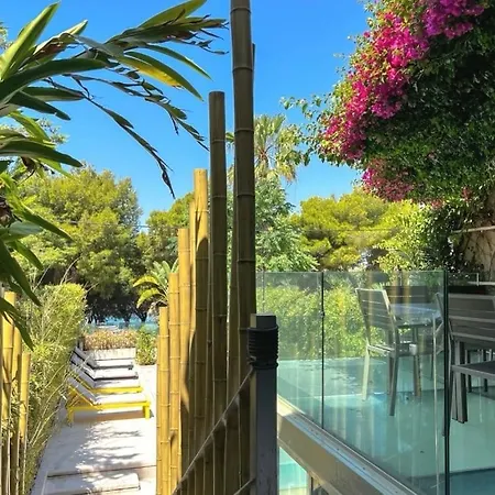 Villa Kavouri Laguna Blue Beachfront